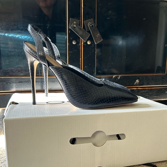 ALDO- never worn before- Square toe slingback heels - Picture 4 of 10